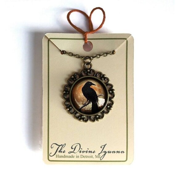 NEW - Orange Raven Ornate Necklace - Goth - Halloween - Crow - Spooky - Picture 3 of 5